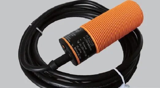 IFM feed level sensor with cable
